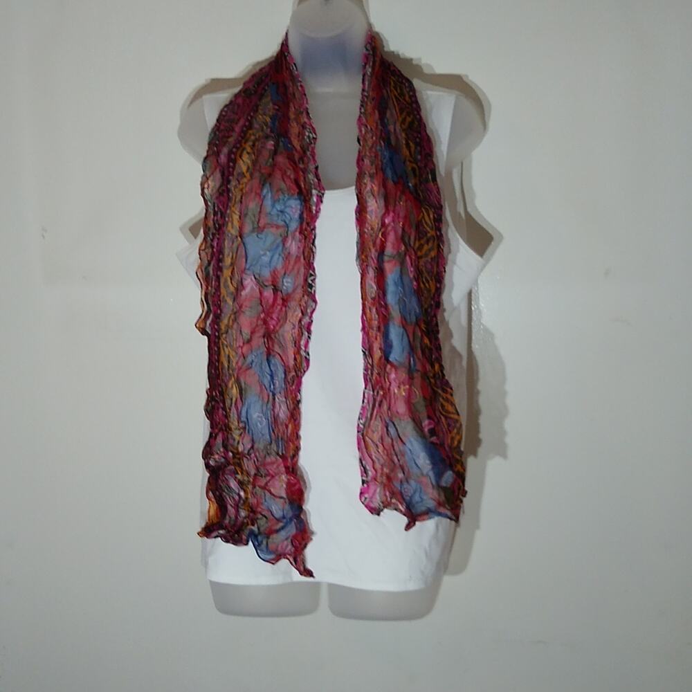 Floral wrinkles scarf. Boho style. 8X26 Made in India